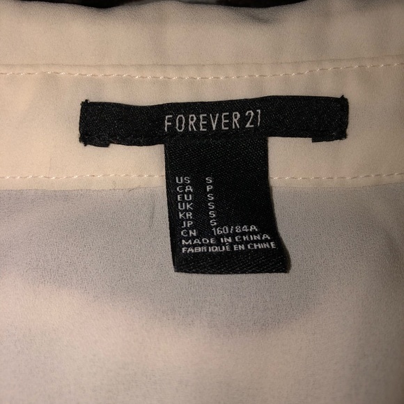 Forever 21 sleeveless blouse - Picture 3 of 3